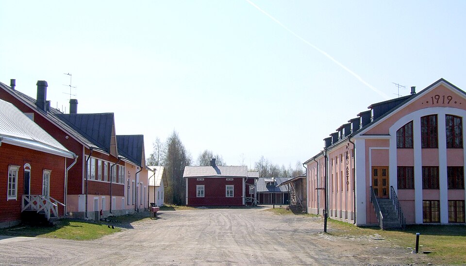 Fayl:Tyrnava Meijeritie 2006 05 06.JPG