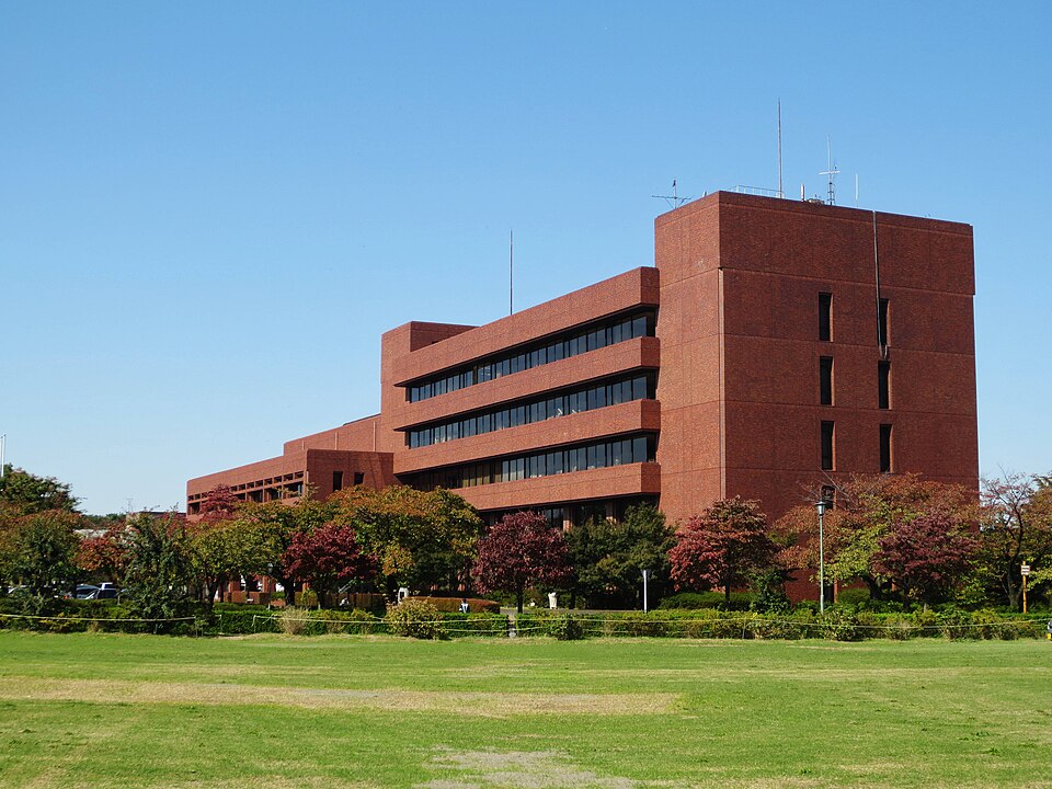 Fayl:Tatebayashi city office 2.jpg