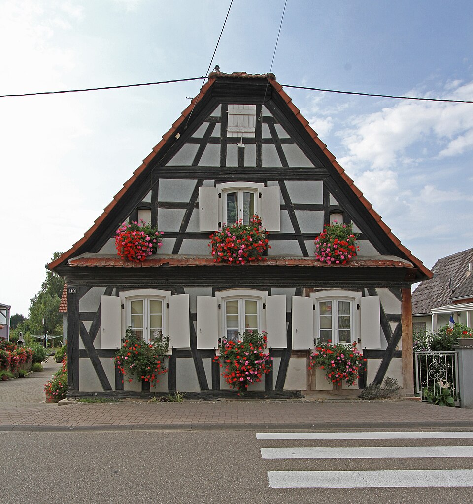 Fayl:Trimbach-16-Rue Principale 19-gje.jpg