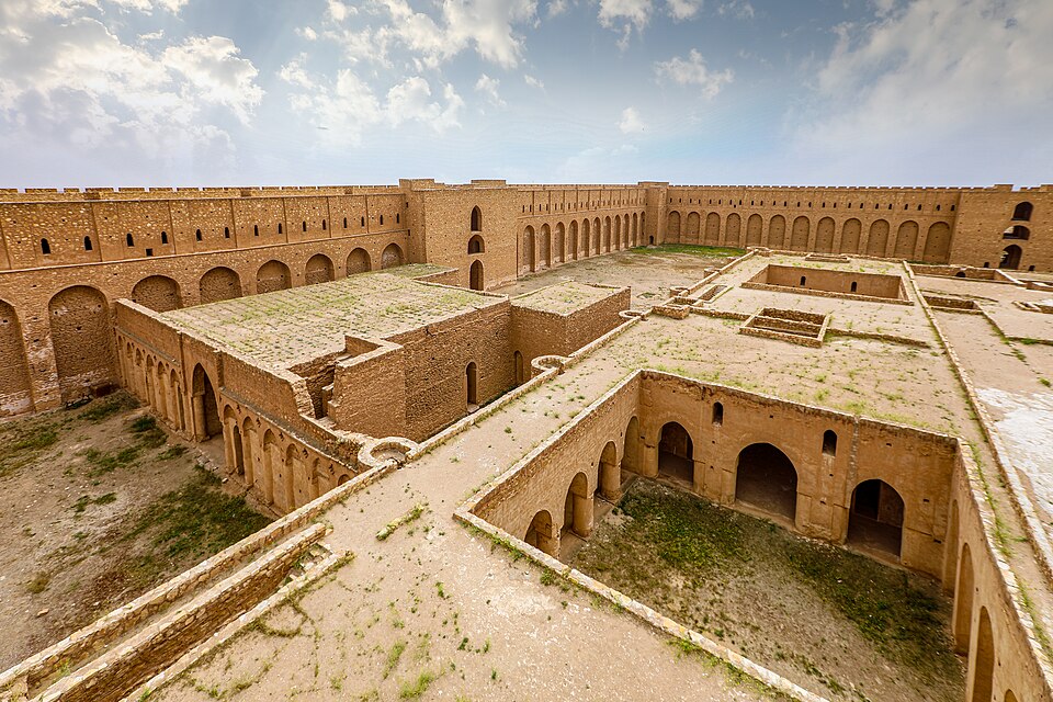 Fayl:Al-Akhdar Castle.jpg