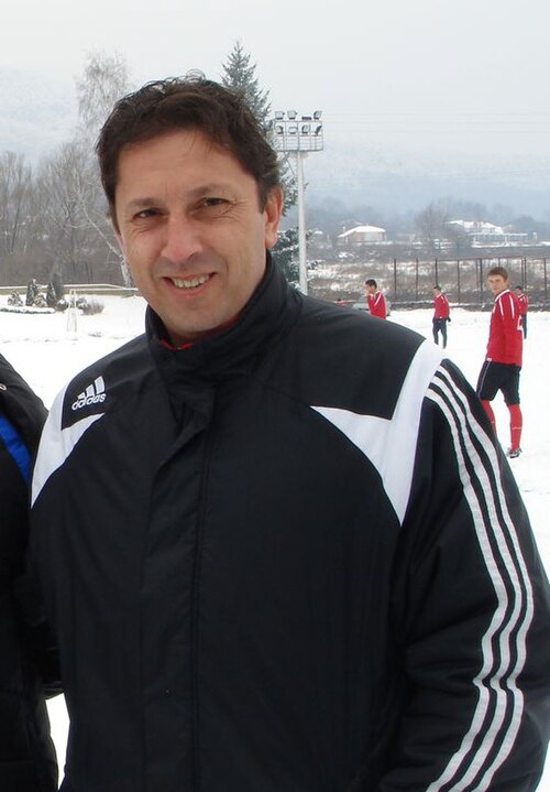 Fayl:Atanas atanasov-orela.jpg