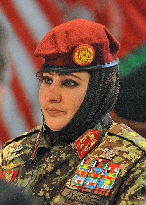 Fayl:Khatol Mohammadzai in 2012-cropped.jpg