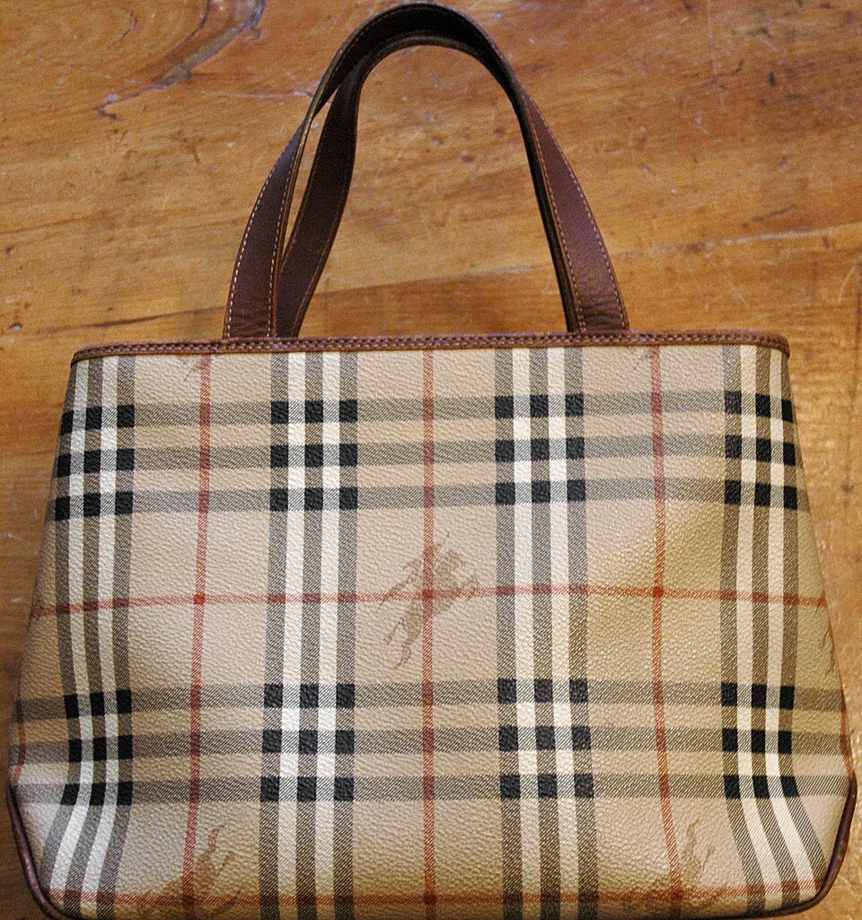 Fayl:Burberry handbag.jpg