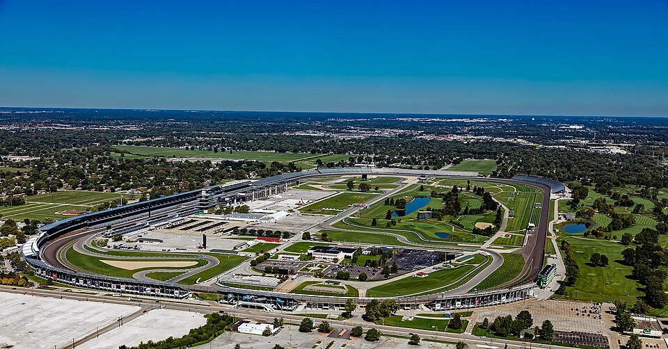 Fayl:Indianapolis-motor-speedway-1848561.jpg