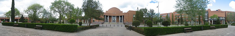 Fayl:PanoramaCampusAlbacete.jpg