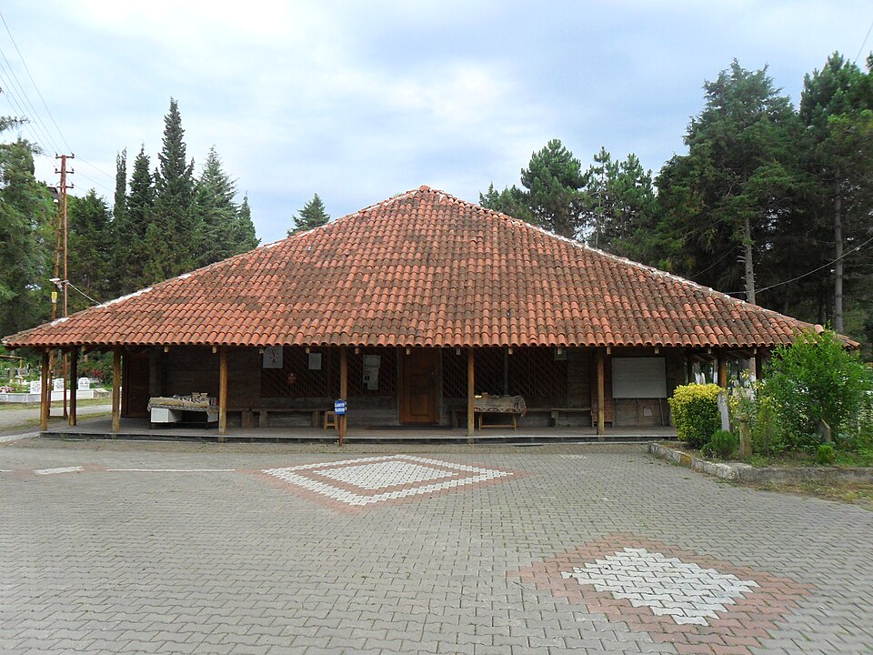 Fayl:Göğceli Camii.JPG