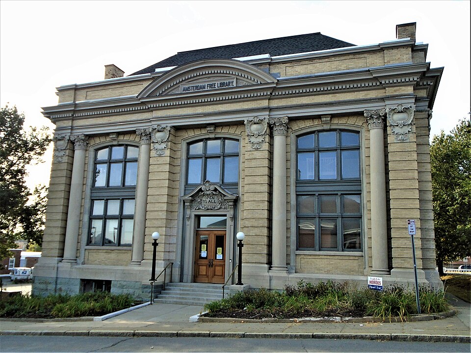 Fayl:Amsterdam Free Library from east.jpg