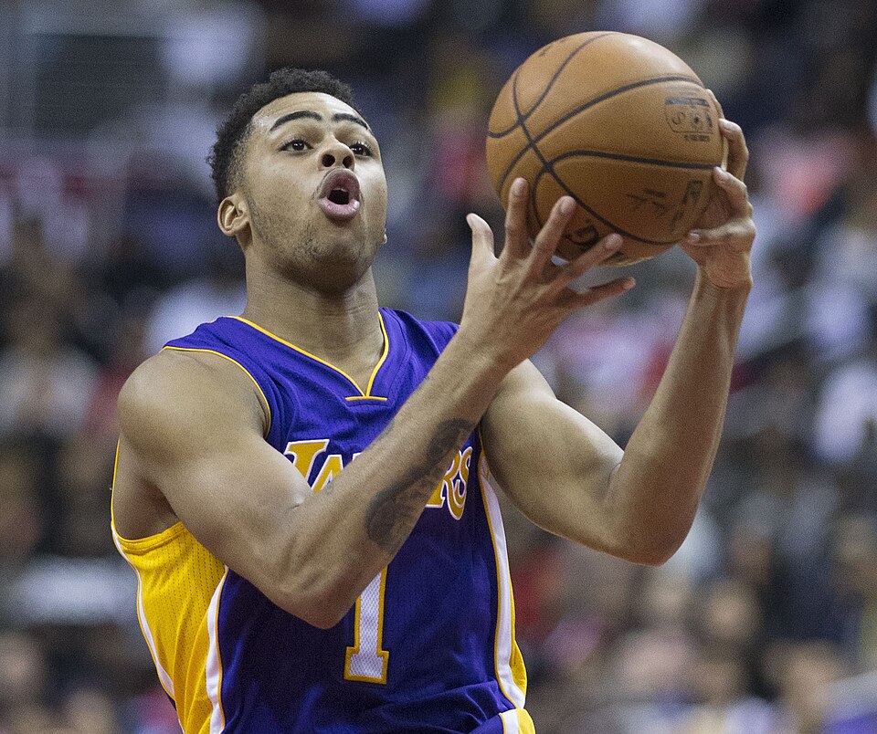 Fayl:D'Angelo Russell rookie.jpg