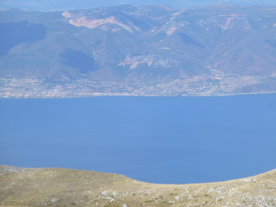 Fayl:Lake-Ohrid-seen-from-Galichica-P1470060.jpg