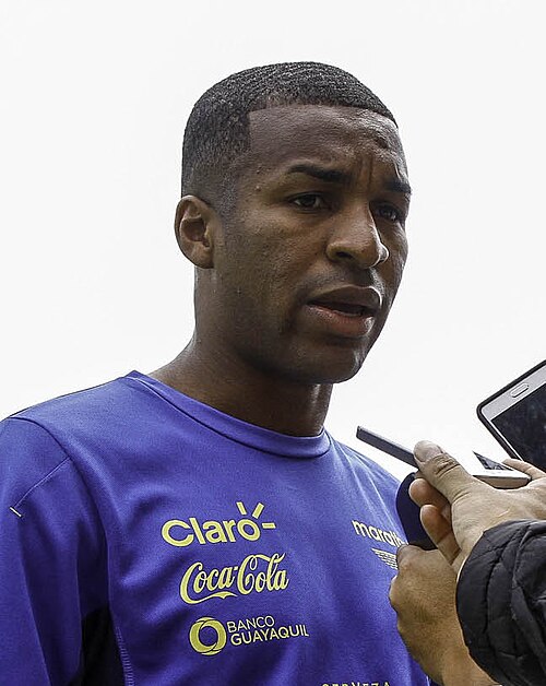 Fayl:Frickson Erazo 2015.jpg