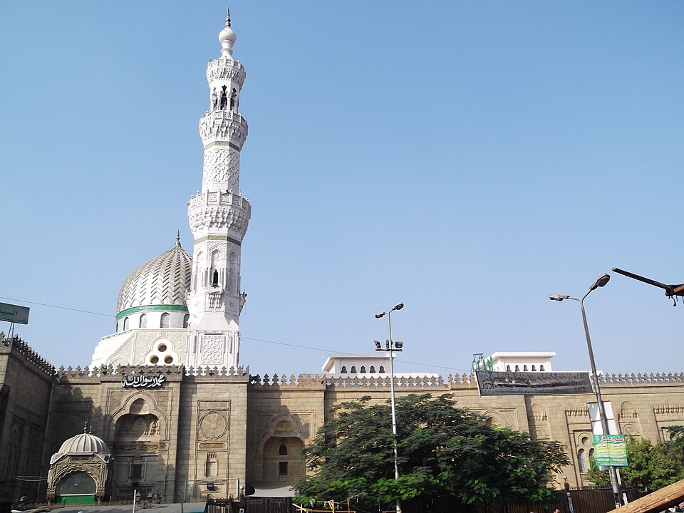 Fayl:Mosque of Sayeda Zainab, Cairo.JPG