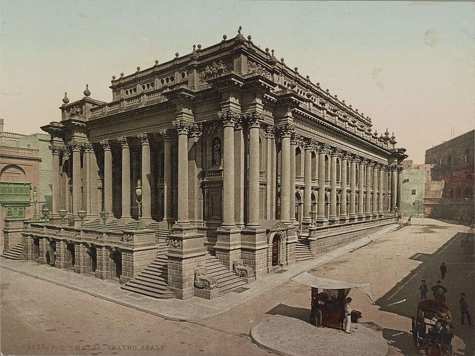 Fayl:Teatru Rjal, Malta 1911.jpg