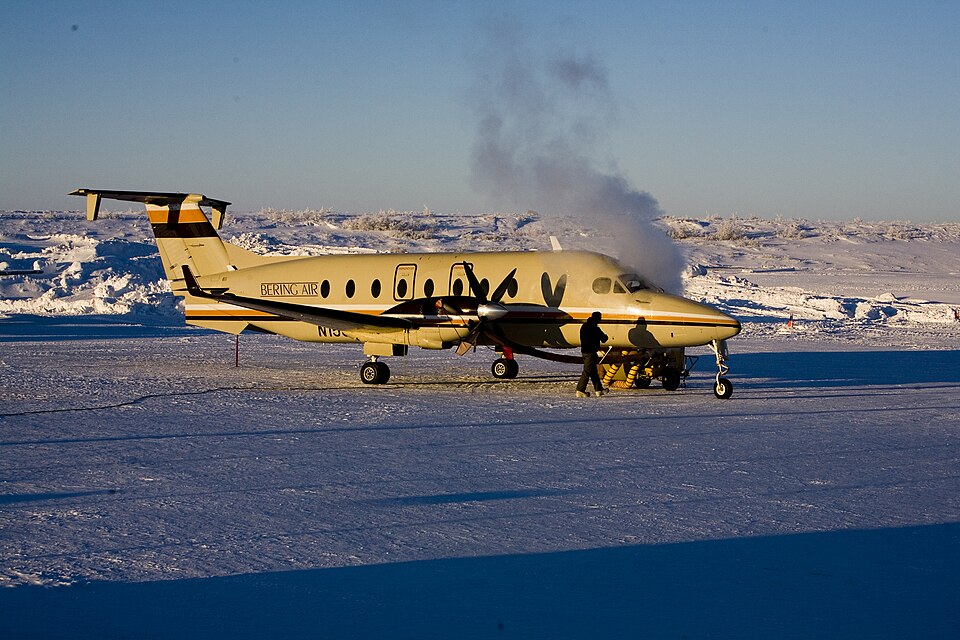 Fayl:Beechcraft 1900 of Bering Air.jpg