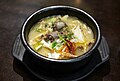 Ttukbaegida tortilgan sundae-guk (qonli kolbasa sho‘rva).