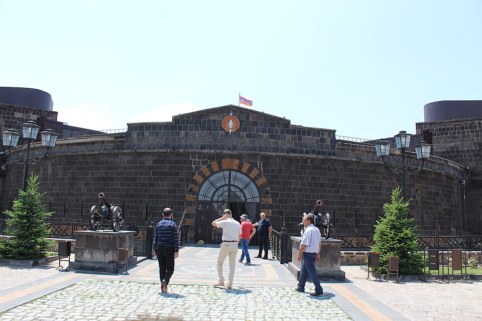 Fayl:Գյումրի Սև բերդ 03.jpg