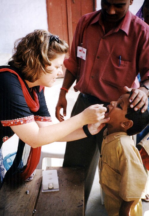 Fayl:Vaccination-polio-india.jpg