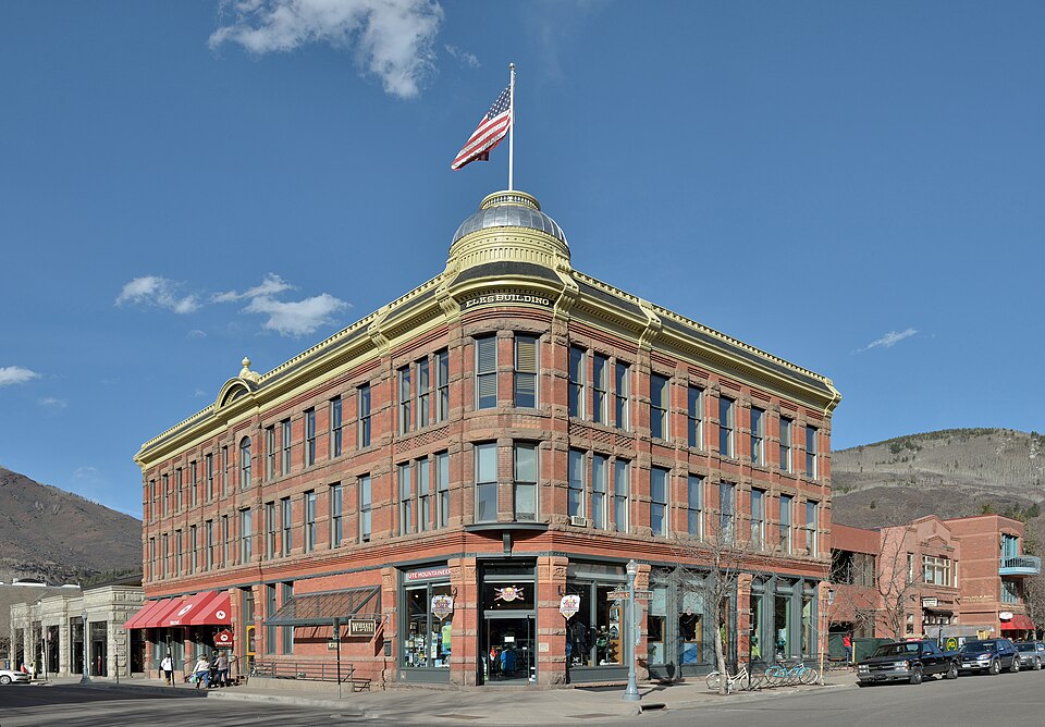 Fayl:Aspen Elks building.jpg