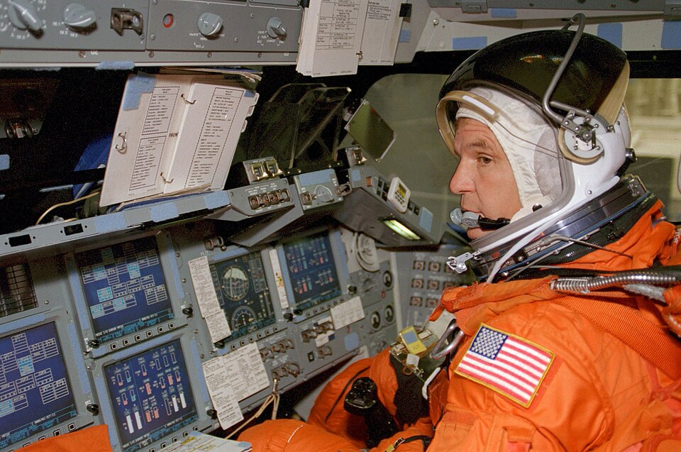 Fayl:Astronaut Pilot.jpg