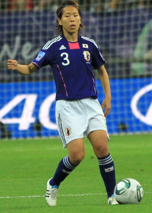 Fayl:Azusa Iwashimizu in 2011.JPG
