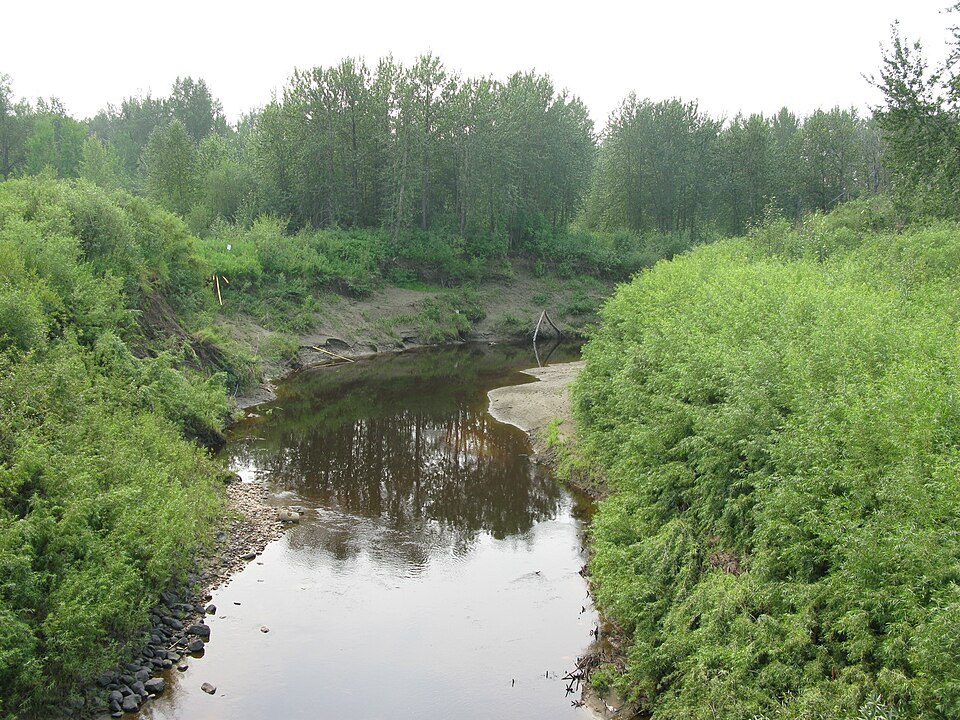 Fayl:Driftpile River AB.JPG