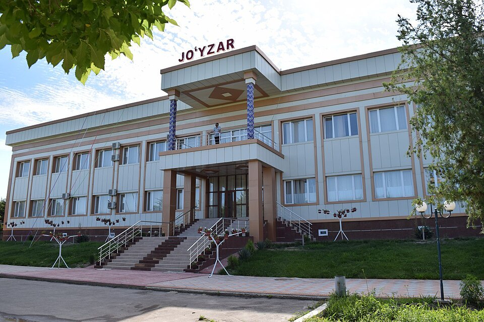 Fayl:Joʻyzar soglomlashtirish maskani.jpg