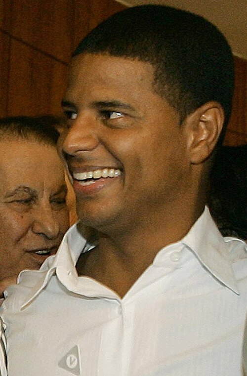 Fayl:Marcelinho Carioca.JPG