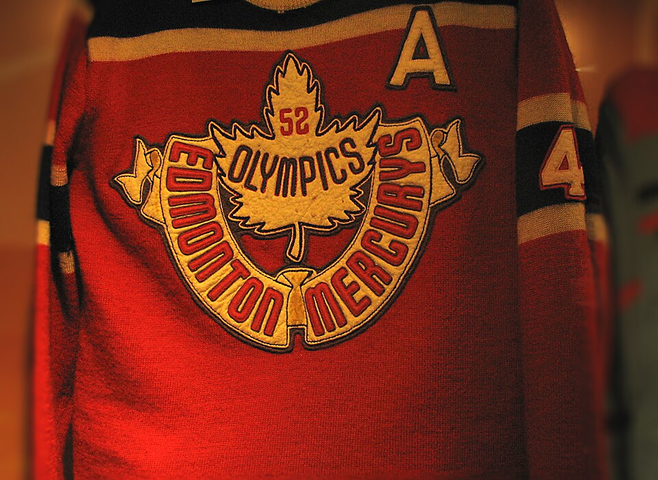 Fayl:Jersey of the Edmonton Mercurys.jpg