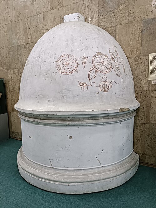 Fayl:Fayoztepa gumbaz.jpg