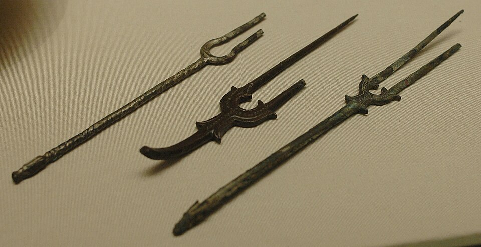 Fayl:Forks Susa Louvre MAO421-422-431.jpg