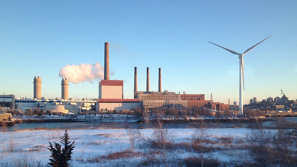 Fayl:Mystic Generating Station, Everett MA.jpg