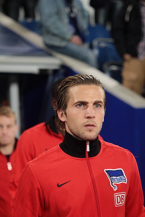 Fayl:Peter Pekarík 2012.jpg