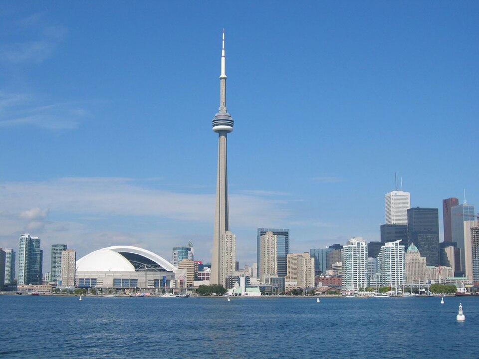 Fayl:Cntower2.jpg