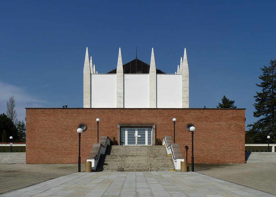 Fayl:Brno, Crematorium.jpg