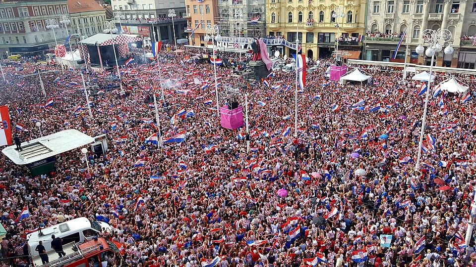 Fayl:Croatianwelcoming.jpg