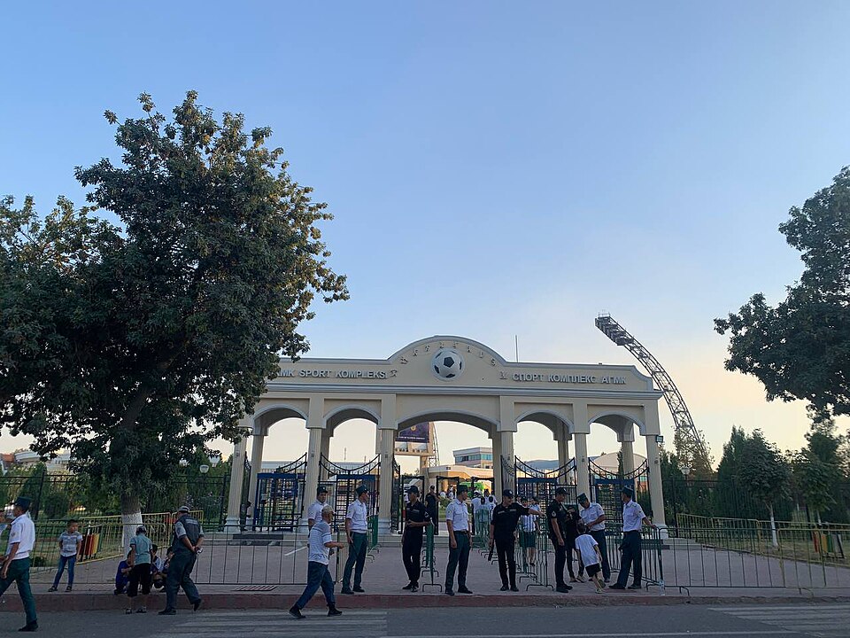 Fayl:OKMK Stadium.jpg