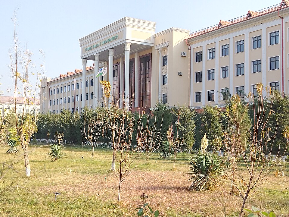 Fayl:Termez State University 2.jpg