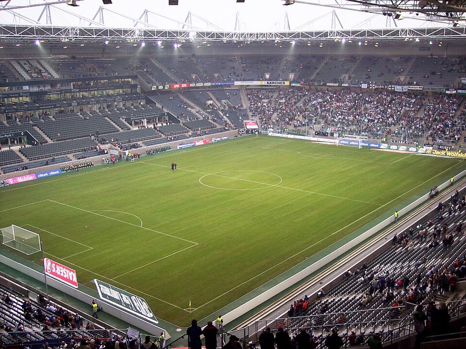 Fayl:Borussia Park Mönchengladbach.jpg
