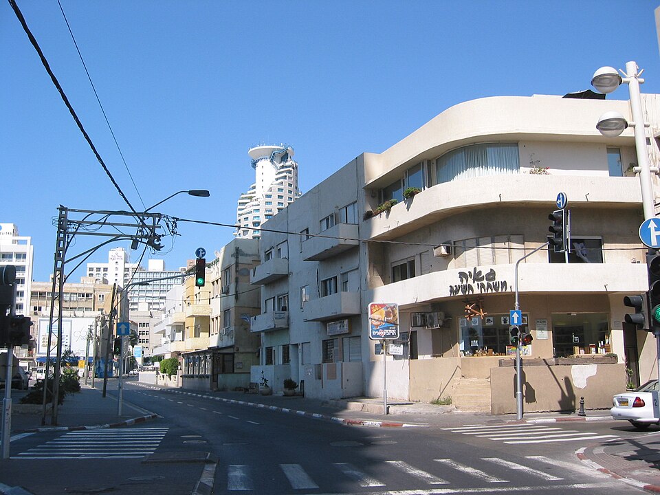 Fayl:Hayaron-st02.JPG