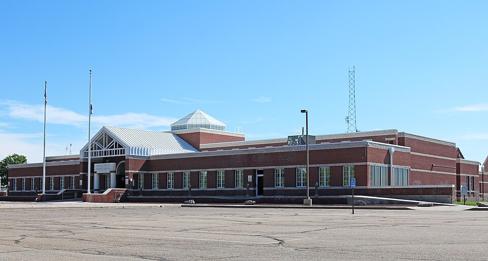 Fayl:Morgan County Justice Center.JPG