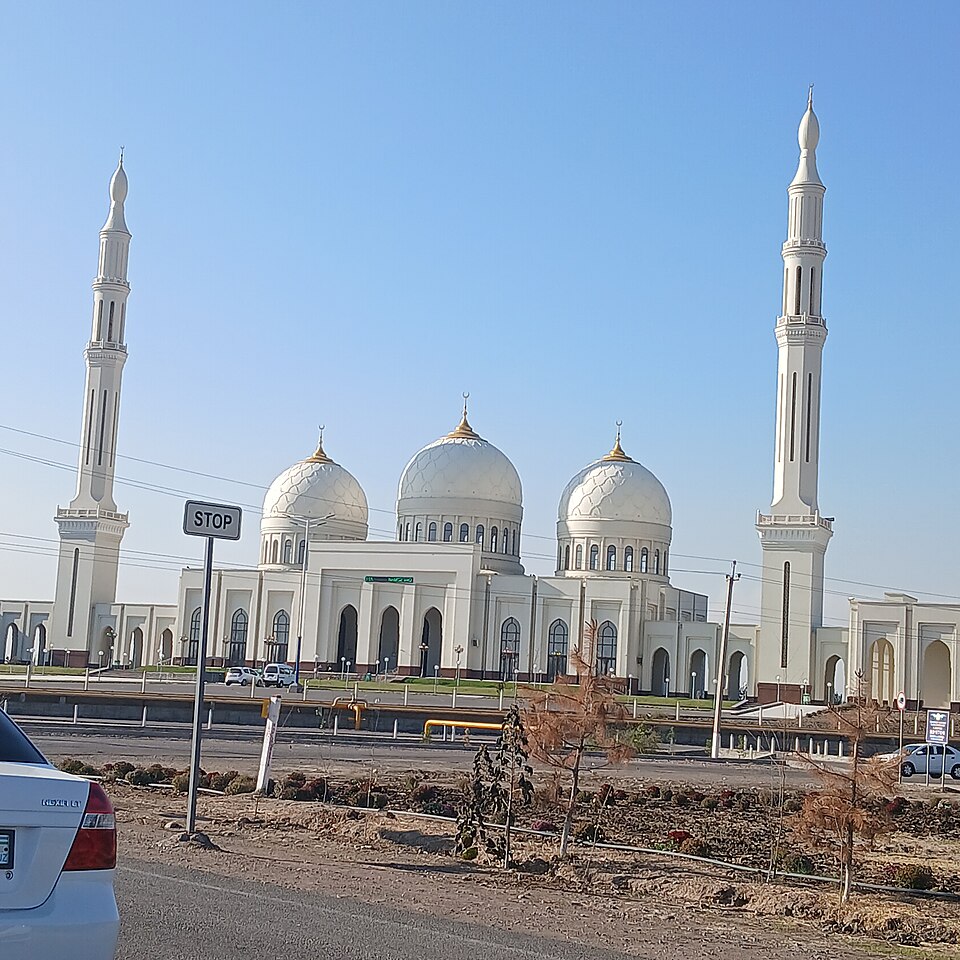 Fayl:Hilol jome masjidi 3.jpg