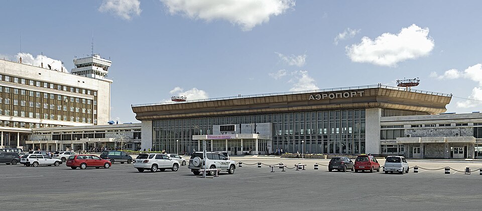 Fayl:Wiki airport Khabarovsk big.jpg