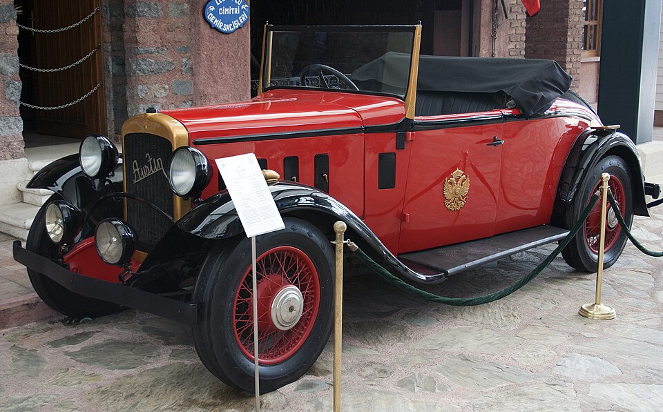 Fayl:1936 Austin Heavy Twelve-Four roadster.jpg