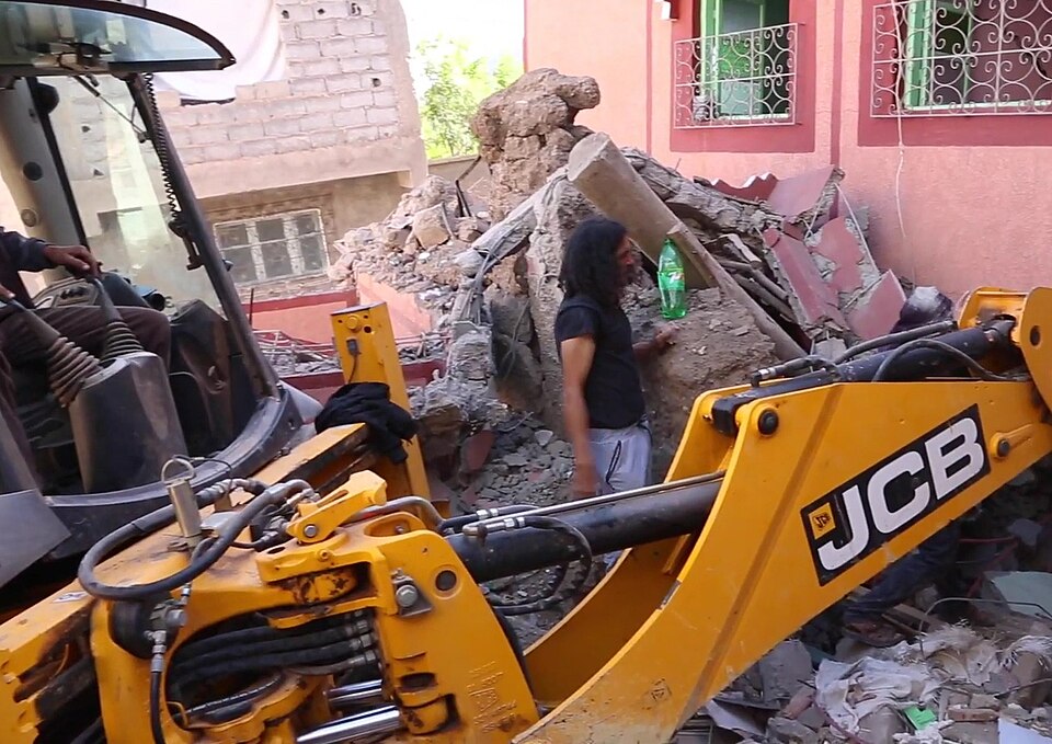Fayl:Damages in Moulay Brahim 08.jpg