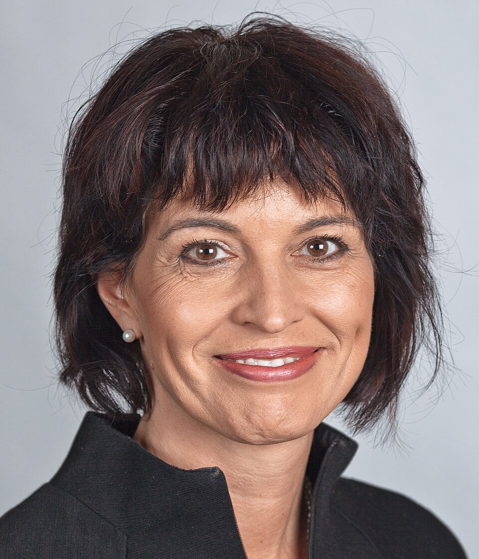 Fayl:Doris Leuthard 2011.jpg