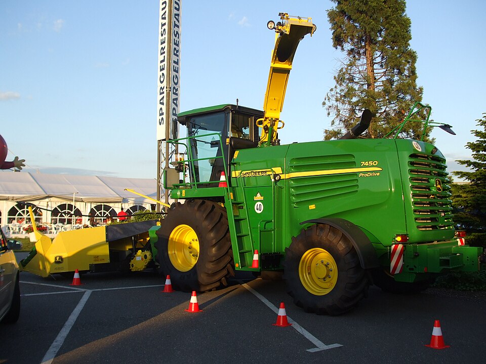 Fayl:JohnDeere7450s.jpg