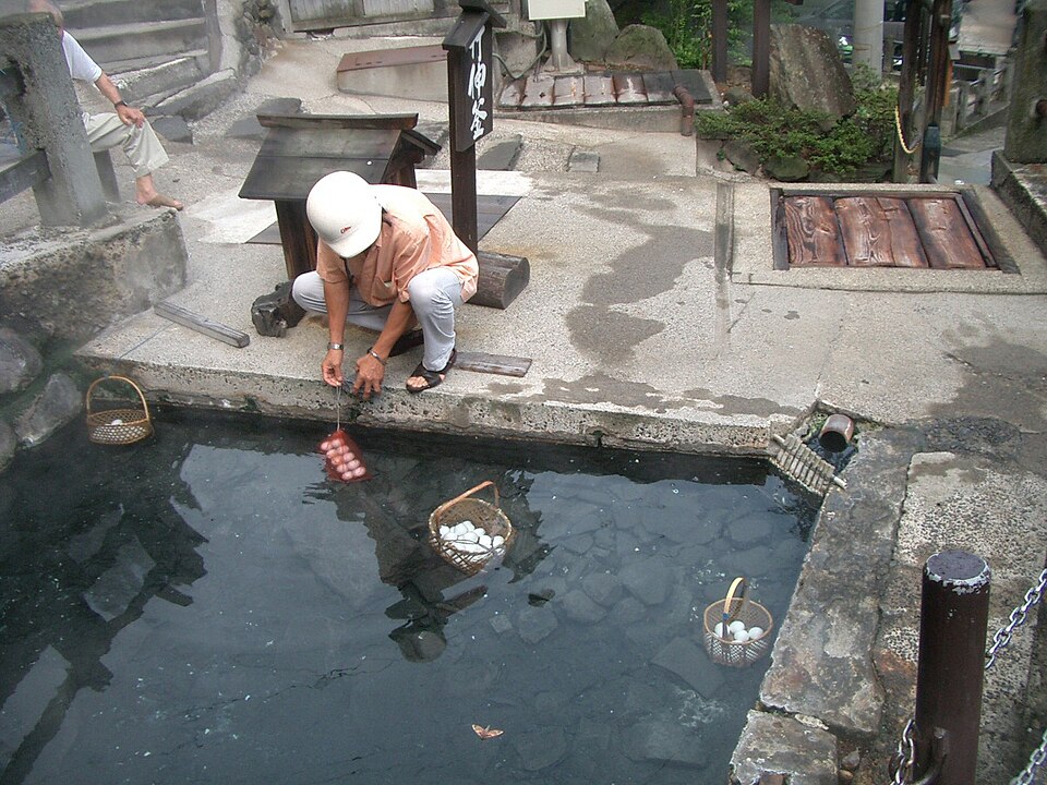 Fayl:Nozawaonsen onsentamago.jpg