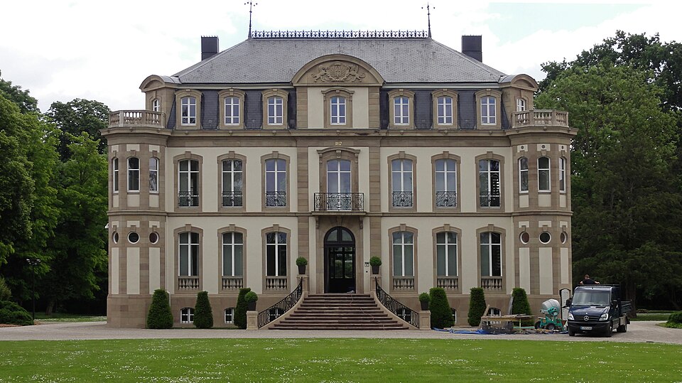 Fayl:Dorlisheim ChâteauBugatti 02.JPG