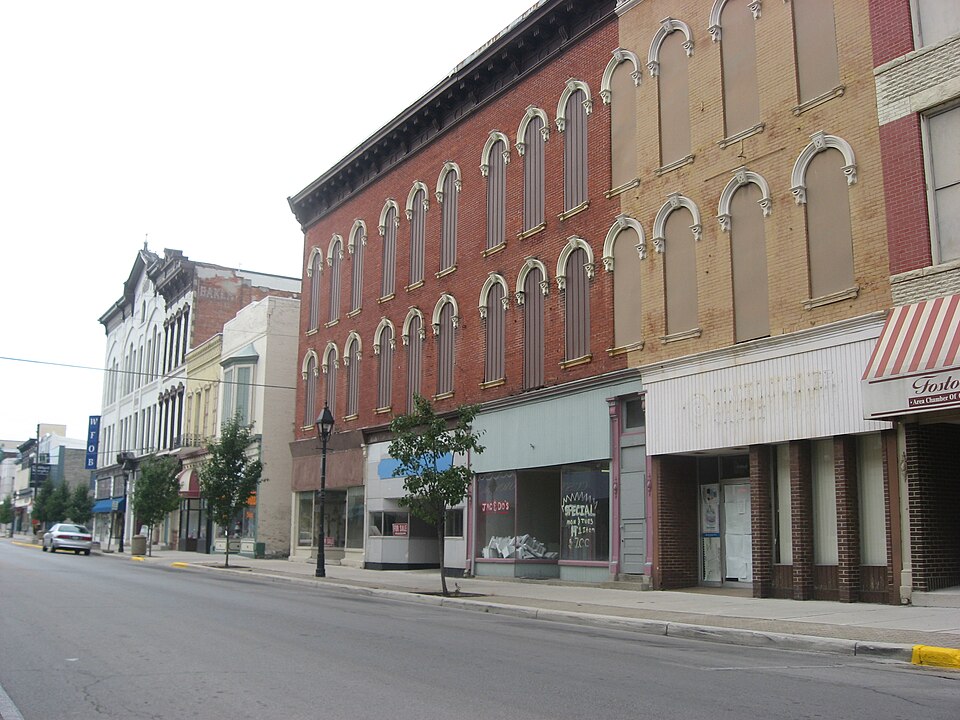 Fayl:Downtown Fostoria.jpg