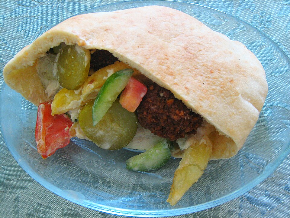 Fayl:Pita felafel.jpg