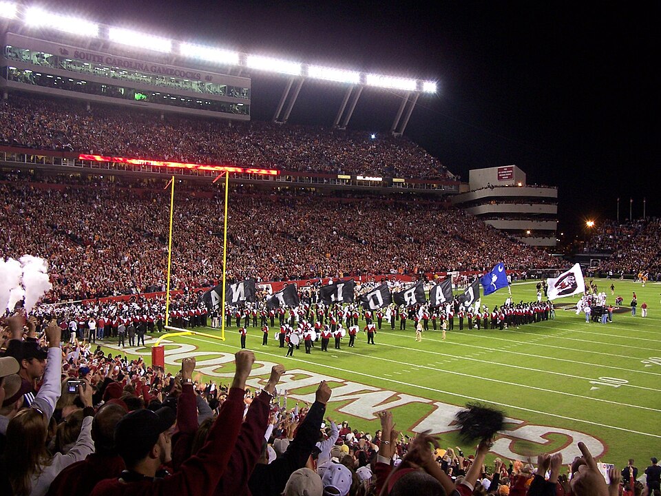 Fayl:Williams-Brice Stadium.jpg